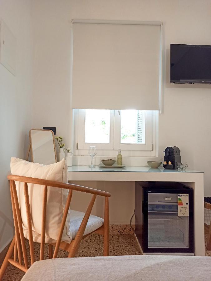 Adorable Room Next Old Town-Vacation House Group خانيا المظهر الخارجي الصورة