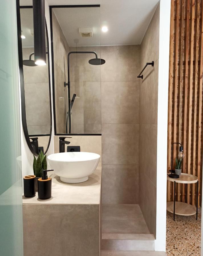 Adorable Room Next Old Town-Vacation House Group خانيا المظهر الخارجي الصورة